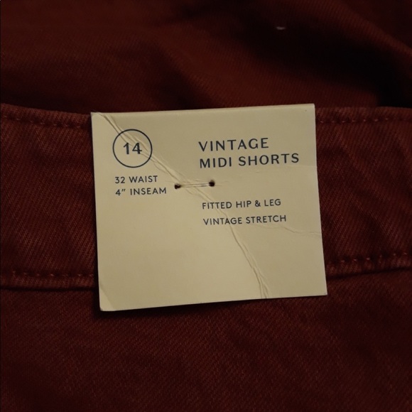NWT Red High-Waisted Jean Shorts - Picture 4 of 4